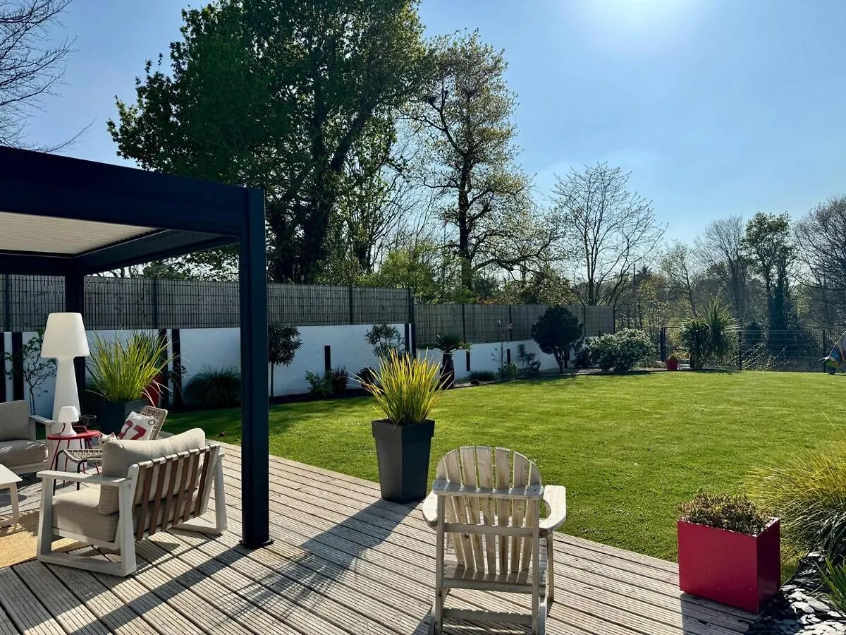Дом отдыха Belle Maison Spacieuse Et Jardin Paysager, Gouesnac'H Gouesnach